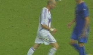 齐达内头撞马特拉齐