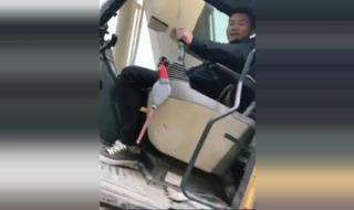 免费招收挖掘机学徒 免费招收挖掘机学徒